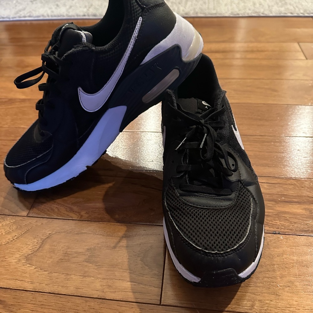 Nike Black and Gray Sneakers